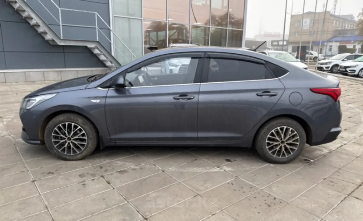 Hyundai Solaris 2023