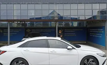 Hyundai Elantra 2024 года за 9 250 000 тг. в Караганда фото 4