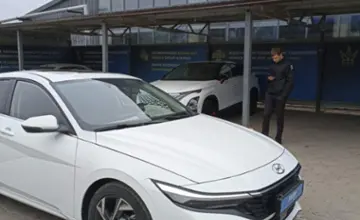 Hyundai Elantra 2024 года за 9 250 000 тг. в Караганда фото 3