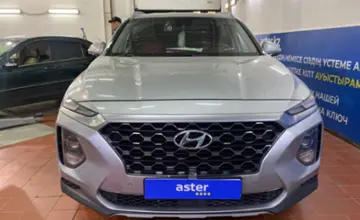 Hyundai Santa Fe 2020 года за 15 000 000 тг. в Астана фото 2