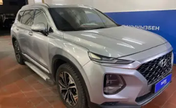 Hyundai Santa Fe 2020 года за 15 000 000 тг. в Астана фото 3