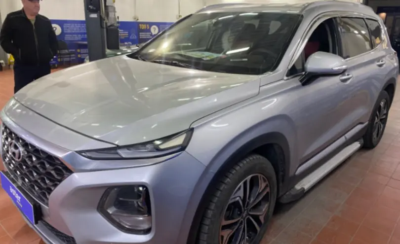 Hyundai Santa Fe 2020 года за 15 000 000 тг. в Астана