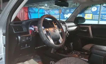 Toyota 4Runner 2020 года за 23 000 000 тг. в Шымкент фото 5