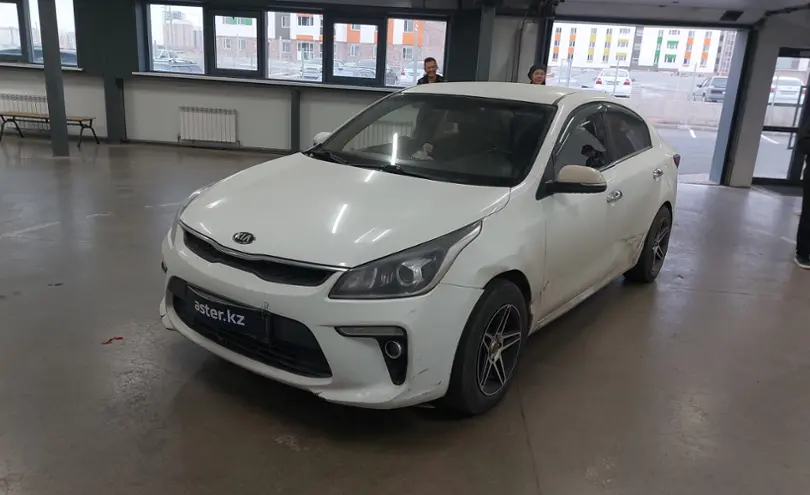 Kia Rio 2017 года за 6 200 000 тг. в Астана