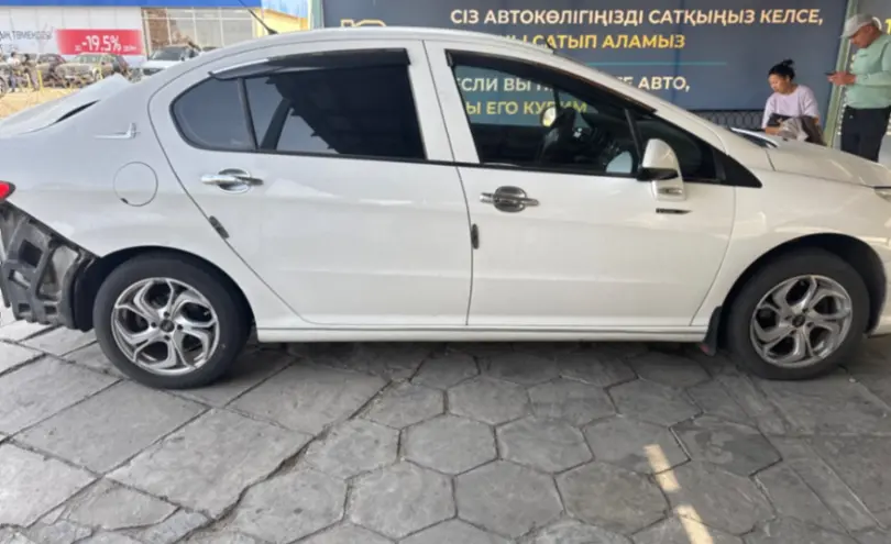 Peugeot 408 2013 года за 2 000 000 тг. в Талдыкорган фото 4