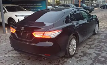 Toyota Camry 2019 года за 14 000 000 тг. в Караганда