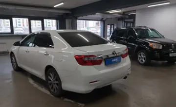Toyota Camry 2014 года за 9 100 000 тг. в Астана фото 4