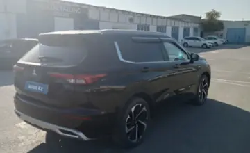 Mitsubishi Outlander 2023 года за 17 000 000 тг. в Актау