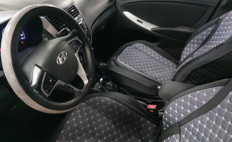 Hyundai Solaris 2014 года за 5 500 000 тг. в Астана фото 5
