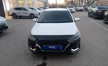 Hyundai Accent 2018 года за 5 500 000 тг. в Актобе фото 2