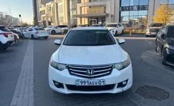 Honda Accord 2010 года за 6 000 000 тг. в Астана фото 2