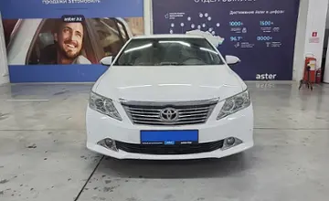 Toyota Camry 2014 года за 7 830 000 тг. в Усть-Каменогорск фото 2