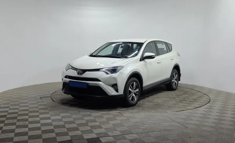 Toyota RAV4 2017 года за 10 290 000 тг. в Алматы