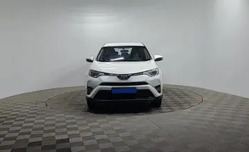 Toyota RAV4 2017 года за 10 290 000 тг. в Алматы фото 2