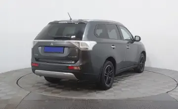 Mitsubishi Outlander 2014 года за 9 080 000 тг. в Астана