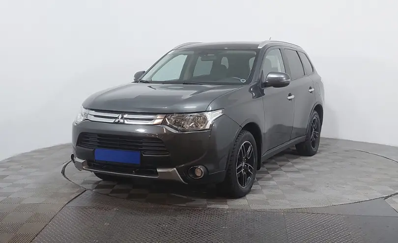 Mitsubishi Outlander 2014 года за 9 080 000 тг. в Астана