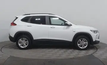 Chevrolet Tracker 2023 года за 6 990 000 тг. в Астана фото 4