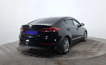 Hyundai Elantra 2018 года за 7 090 000 тг. в Астана