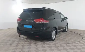 Toyota Sienna 2011 года за 9 890 000 тг. в Шымкент