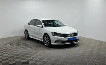 Volkswagen Passat 2018 года за 7 290 000 тг. в Алматы фото 3