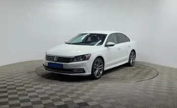 Volkswagen Passat 2018 года за 7 290 000 тг. в Алматы фото 1