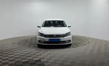 Volkswagen Passat 2018 года за 7 290 000 тг. в Алматы фото 2