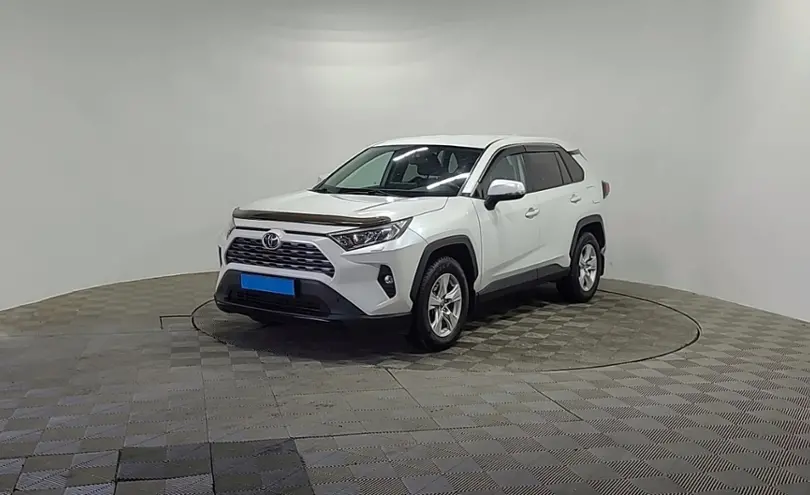 Toyota RAV4 2020 года за 14 500 000 тг. в Алматы