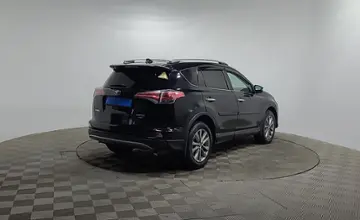 Toyota RAV4 2017 года за 11 850 000 тг. в Алматы