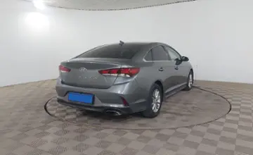 Hyundai Sonata 2017 года за 6 990 000 тг. в Шымкент