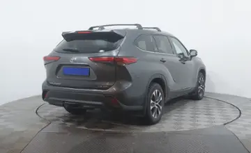 Toyota Highlander 2022 года за 26 000 000 тг. в Астана