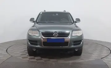 Volkswagen Touareg 2008 года за 4 800 000 тг. в Астана фото 2