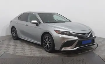 Toyota Camry 2022 года за 10 950 000 тг. в Астана фото 3