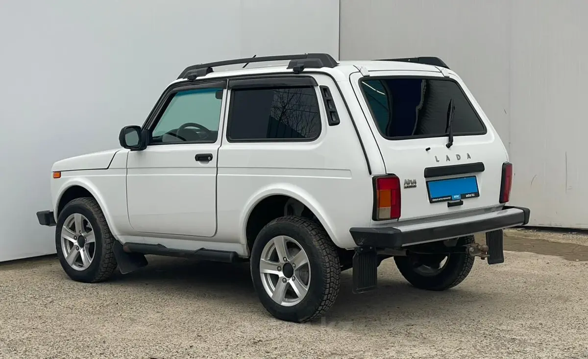 LADA (VAZ) 2121 (4x4) 2024