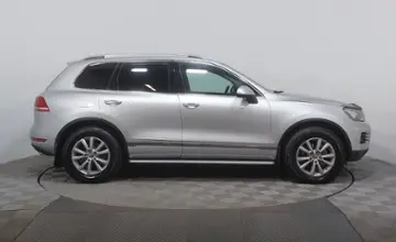 Volkswagen Touareg 2011 года за 7 490 000 тг. в Астана фото 4