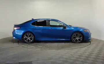 Toyota Camry 2020 года за 9 990 000 тг. в Алматы фото 4