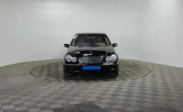 Mercedes-Benz C-Класс 2004 года за 3 190 000 тг. в Алматы фото 2