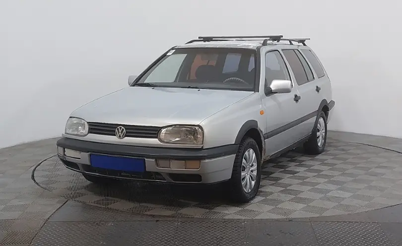 Volkswagen Golf 1993 года за 1 090 000 тг. в Астана