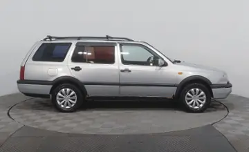 Volkswagen Golf 1993 года за 1 090 000 тг. в Астана фото 4