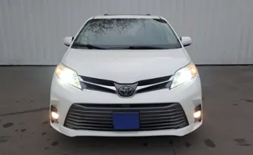 Toyota Sienna 2018 года за 14 300 000 тг. в Алматы фото 2