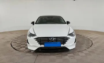 Hyundai Sonata 2020 года за 12 990 000 тг. в Шымкент фото 2