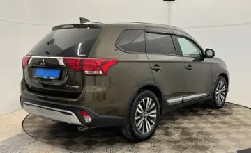 Mitsubishi Outlander 2019 года за 9 750 000 тг. в Актобе