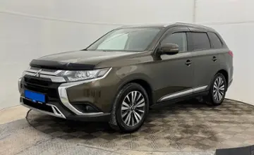 Mitsubishi Outlander 2019 года за 9 750 000 тг. в Актобе фото 1