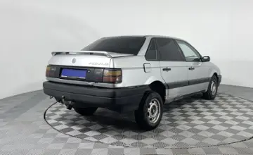 Volkswagen Passat 1990 года за 890 000 тг. в Караганда