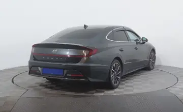 Hyundai Sonata 2021 года за 11 900 000 тг. в Астана