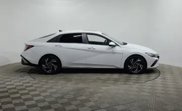 Hyundai Elantra 2024 года за 8 190 000 тг. в Алматы фото 4