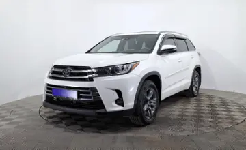 Toyota Highlander 2017 года за 16 990 000 тг. в Астана фото 1
