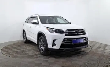 Toyota Highlander 2017 года за 16 990 000 тг. в Астана фото 3