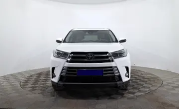 Toyota Highlander 2017 года за 16 990 000 тг. в Астана фото 2
