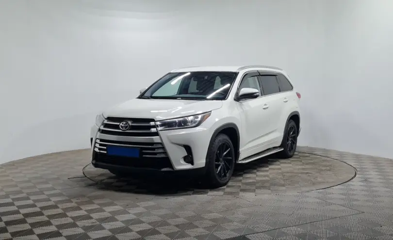 Toyota Highlander 2017 года за 16 590 000 тг. в Алматы