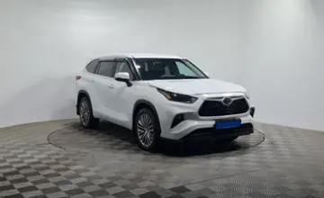 Toyota Highlander 2023 года за 22 500 000 тг. в Алматы фото 3